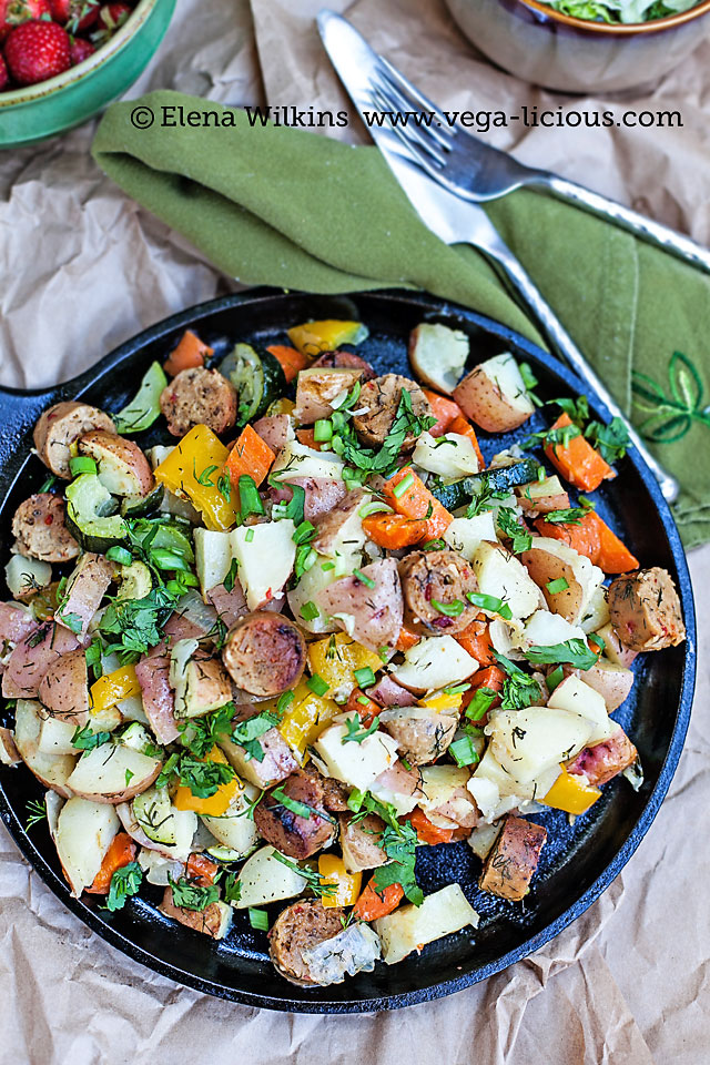 Easy to make, oven roasted vegan sausage and potatoes recipe. With only the simplest of ingredients this "one pot" meal is perfect for any family dinner.