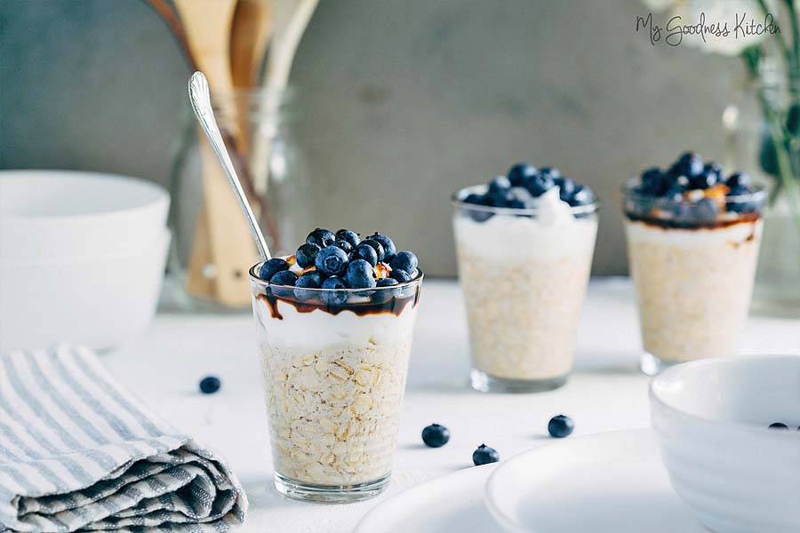 This Overnight Oats with Coffee and Blueberries recipe takes simple oats and gives them a sexy hairdo. Easy to make, it can be your breakfast meal, or a dessert. 